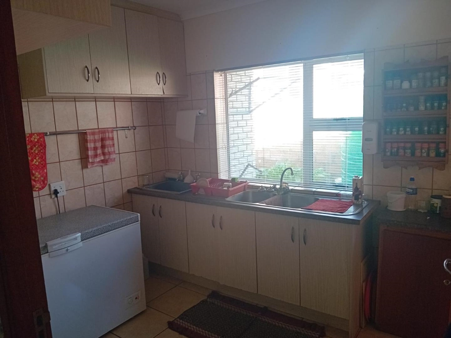 3 Bedroom Property for Sale in Stilbaai Western Cape